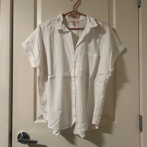 White Button Up Shirt (size M) - Picture 1 of 4